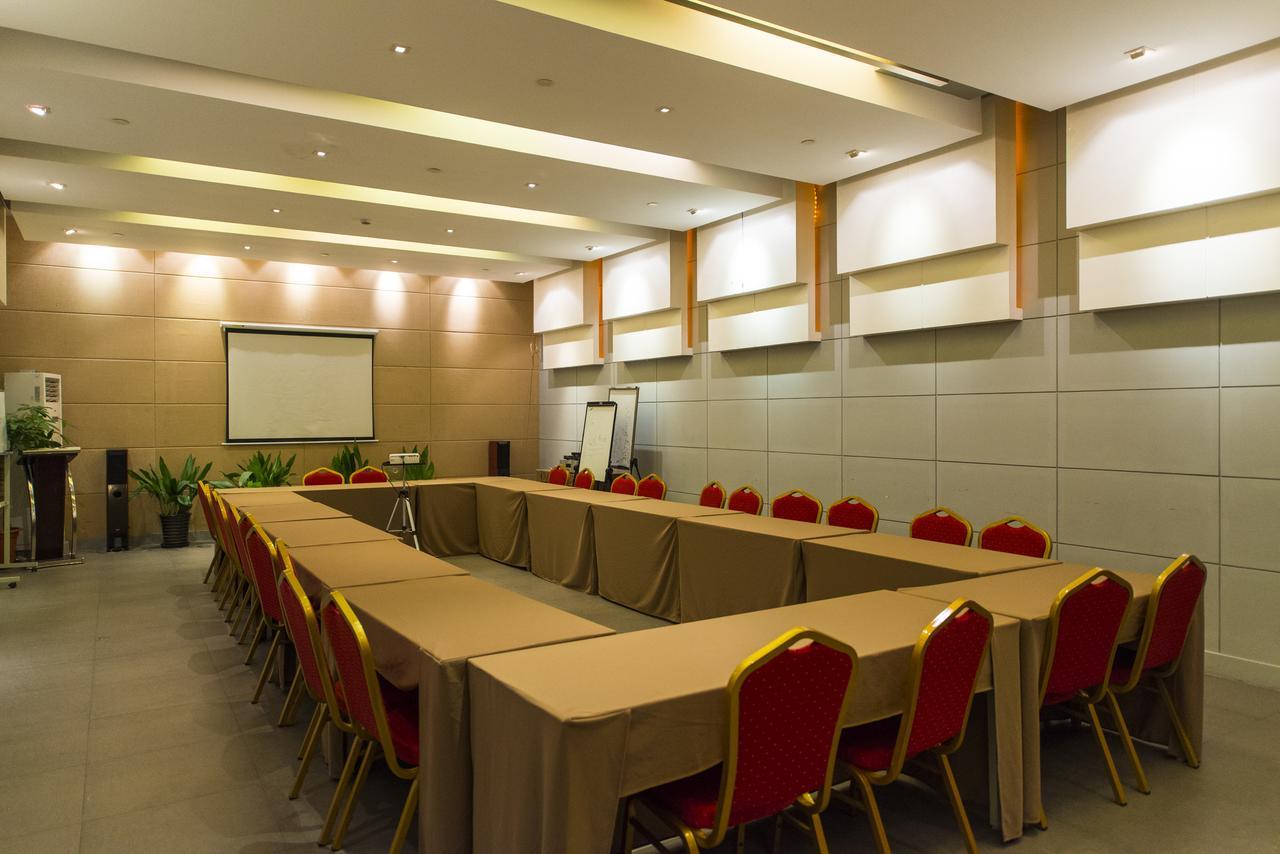 Metropolo, Zhenjiang, Railway Station Wanda Plaza Hotel Zhenjiang  Eksteriør billede